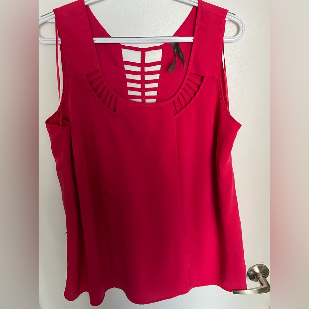Cute sleeveless hot pink summer top
